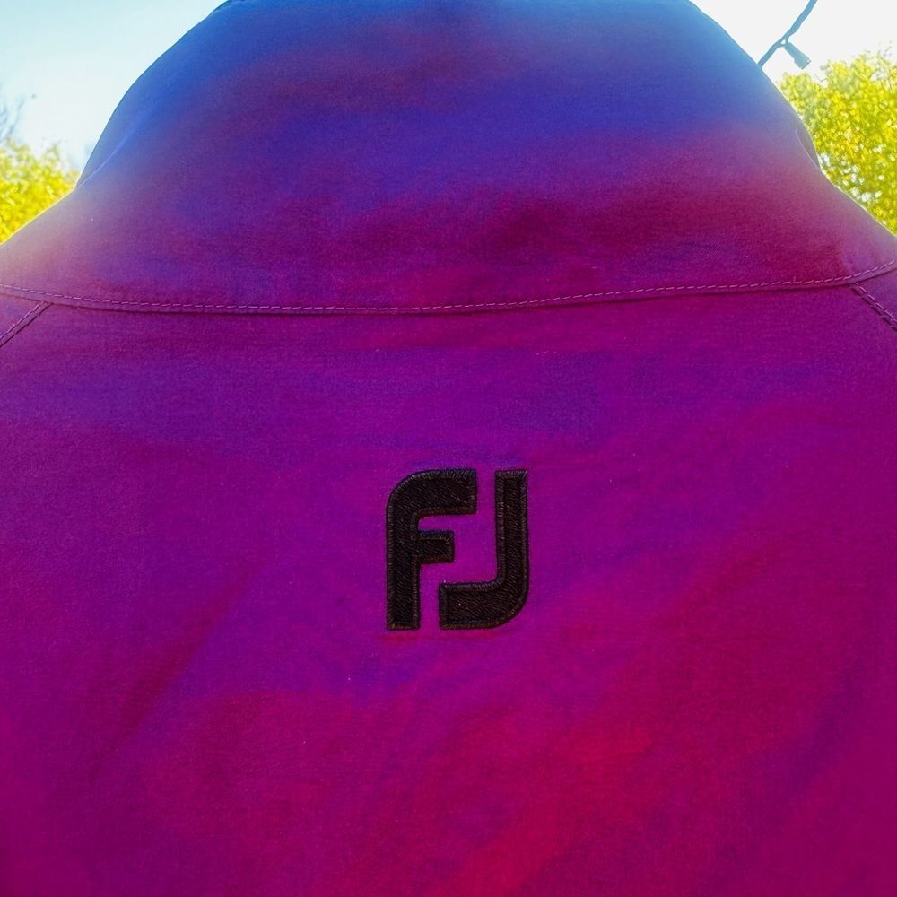 FootJoy Women’s Waterproof Windbreaker for Golf. SZ M - Picture 2 of 8